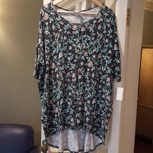 Lularoe top